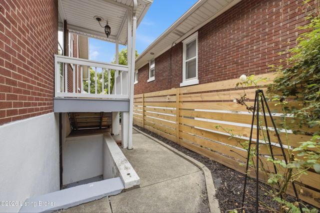 826 Texas Ave, Louisville, KY 40217