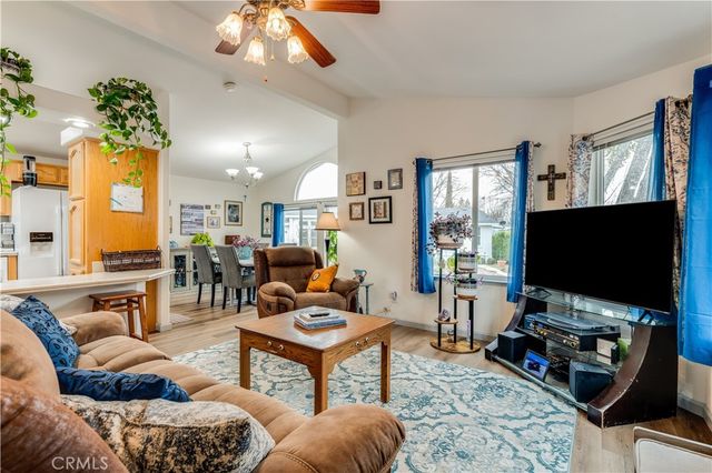 51 Quinta Court, Paso Robles, CA 93446