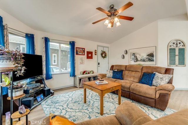51 Quinta Court, Paso Robles, CA 93446