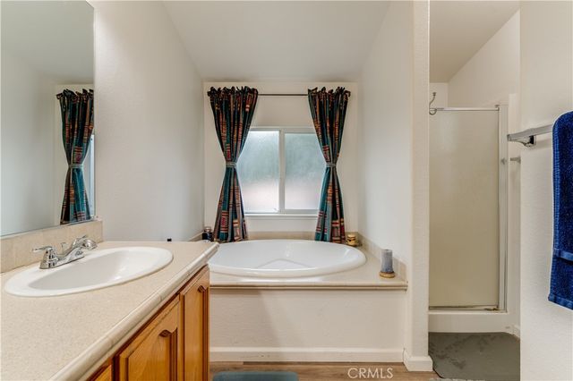 51 Quinta Court, Paso Robles, CA 93446