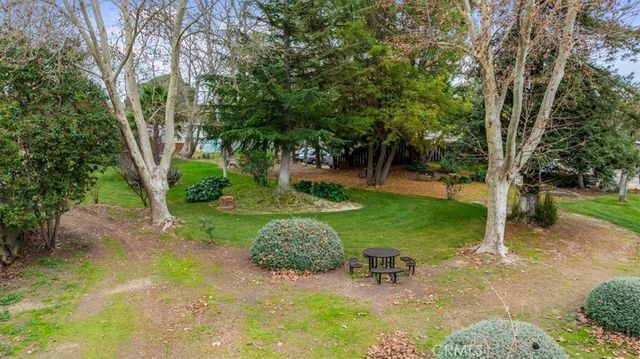 51 Quinta Court, Paso Robles, CA 93446