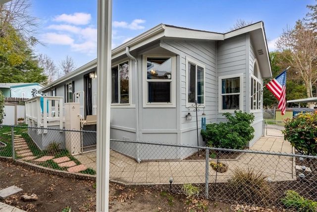 51 Quinta Court, Paso Robles, CA 93446