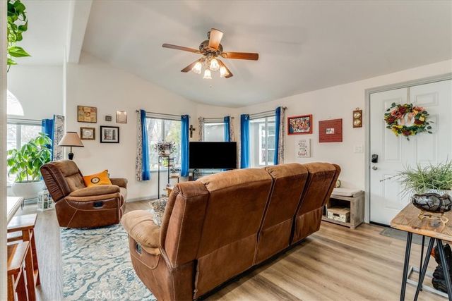 51 Quinta Court, Paso Robles, CA 93446