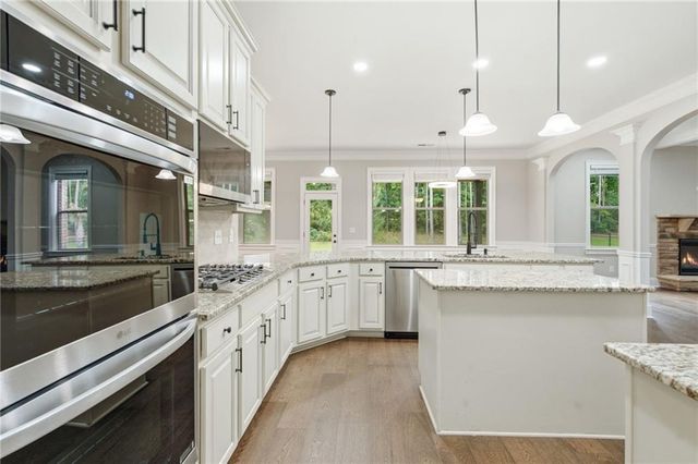 2801 Karras Cove, Hampton, GA 30228