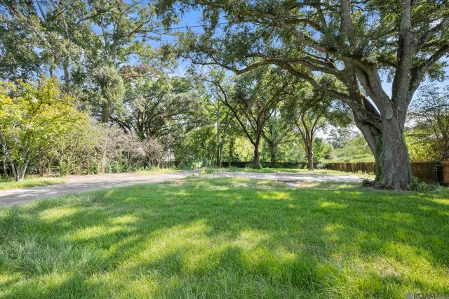8350 Boone Ave, Baton Rouge, LA 70808