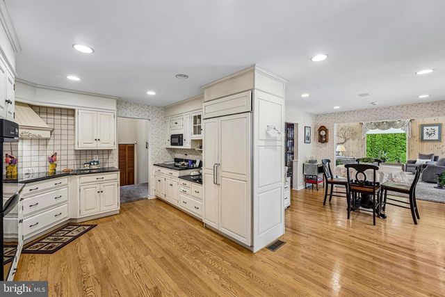 12 VICKERS AVE, Bridgeton, NJ 08302