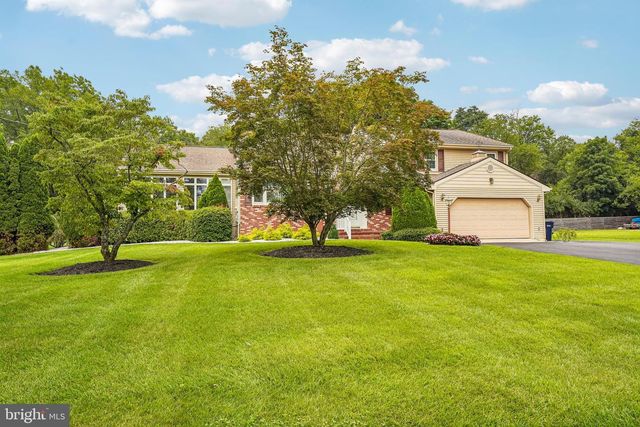 12 VICKERS AVE, Bridgeton, NJ 08302