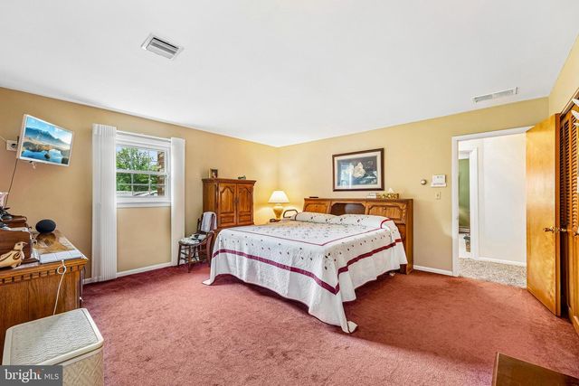 12 VICKERS AVE, Bridgeton, NJ 08302