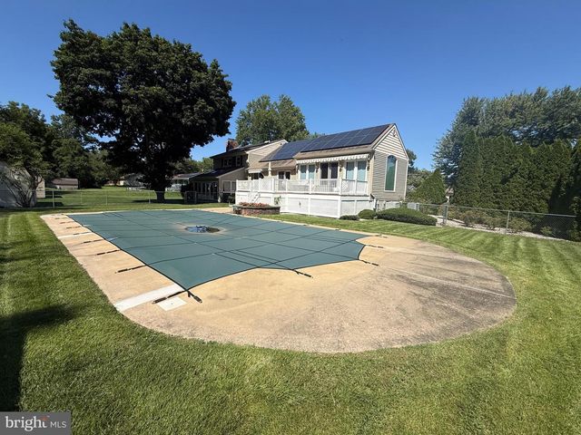 12 VICKERS AVE, Bridgeton, NJ 08302