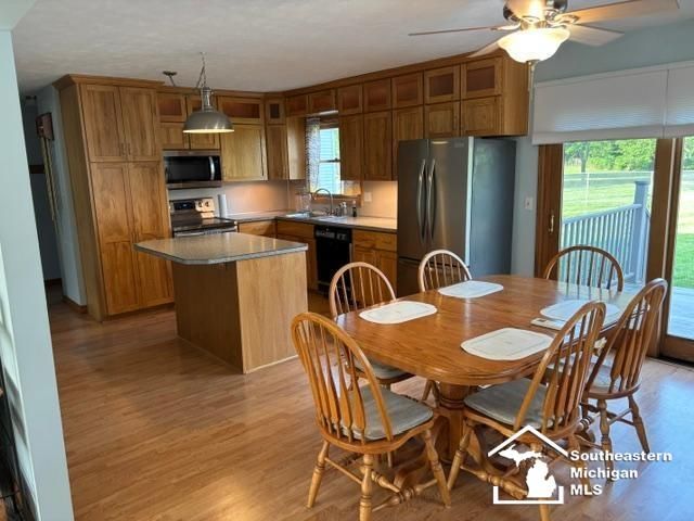 135 Crampton Drive, Monroe, MI 48162