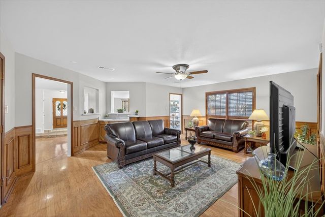 5112 Misty Wood Drive, Arlington, TX 76017