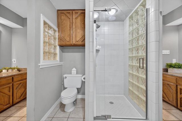 5112 Misty Wood Drive, Arlington, TX 76017