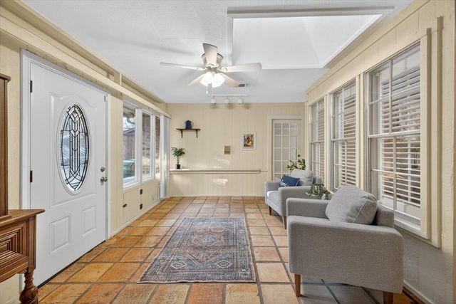 5112 Misty Wood Drive, Arlington, TX 76017
