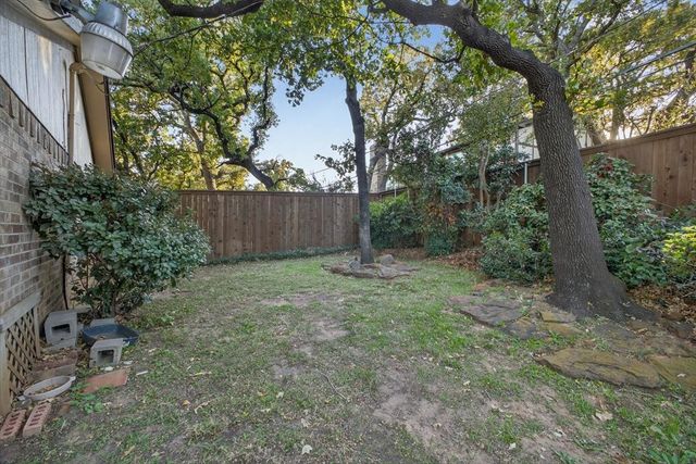 5112 Misty Wood Drive, Arlington, TX 76017