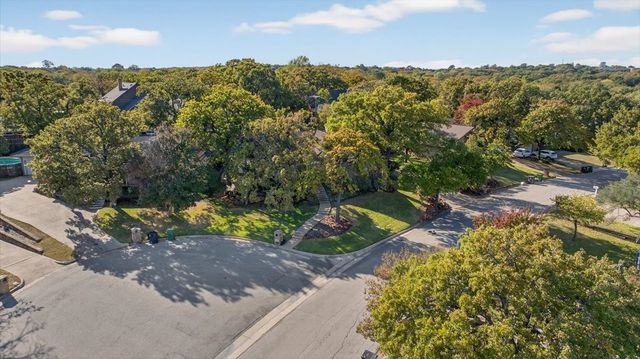 5112 Misty Wood Drive, Arlington, TX 76017