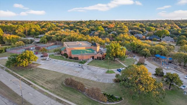 5112 Misty Wood Drive, Arlington, TX 76017