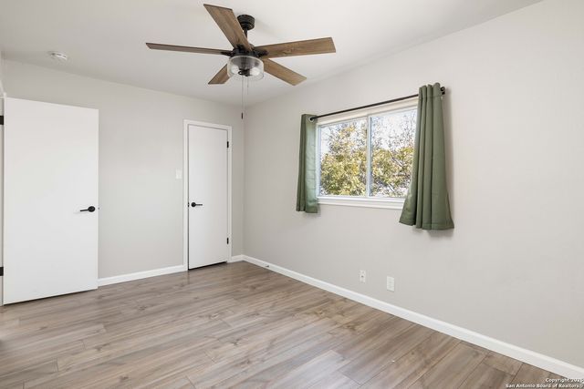 13130 Woller Vly, San Antonio, TX 78249