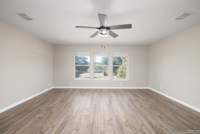 13130 Woller Vly, San Antonio, TX 78249