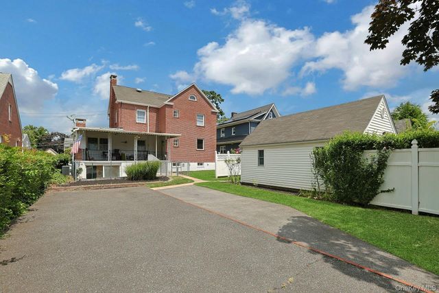 54 Bowman Avenue, Rye Brook, NY 10573