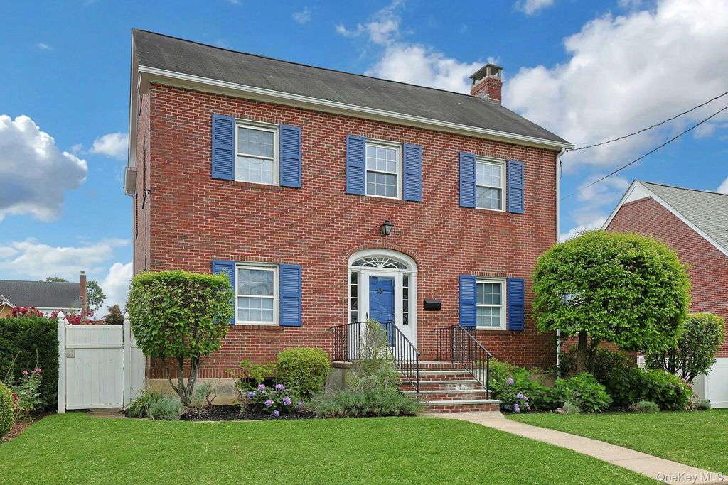 54 Bowman Avenue, Rye Brook, NY 10573