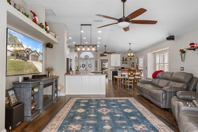 1621 AUDUBON TRAIL, Lutz, FL 33549