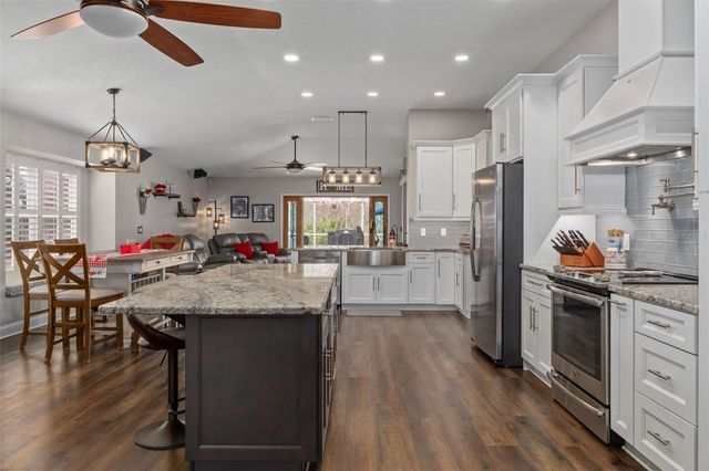 1621 AUDUBON TRAIL, Lutz, FL 33549