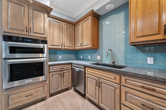 15715 Fleetwood Oaks Drive, Houston, TX 77079