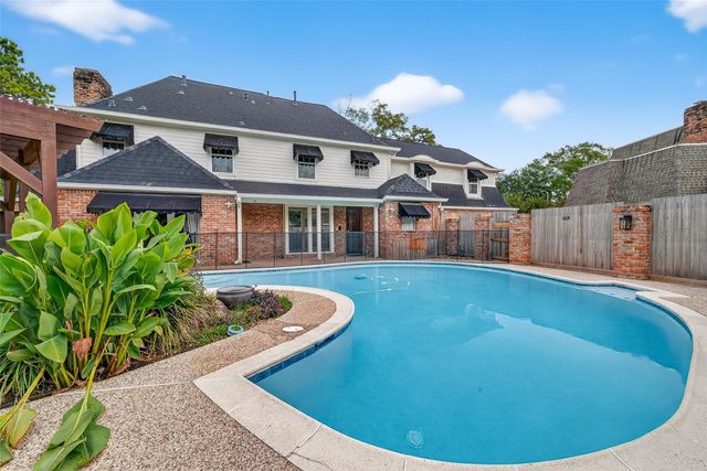 15715 Fleetwood Oaks Drive, Houston, TX 77079