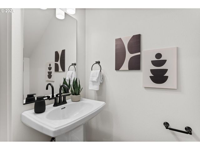 6315 Se Chloe Rose Way, Milwaukie, OR 97267