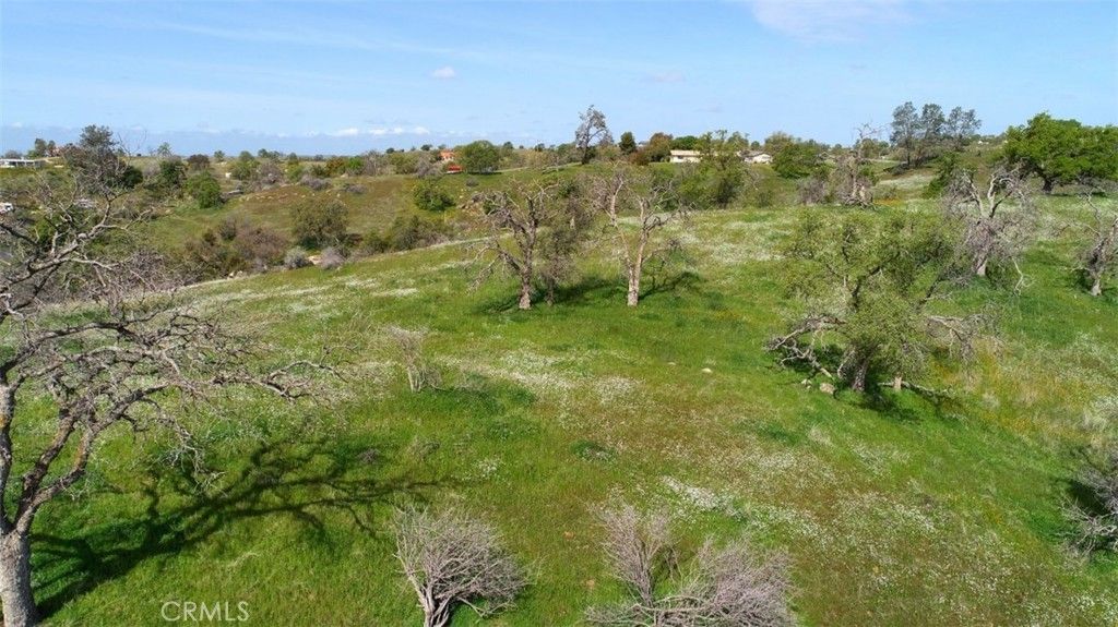 Image 5 of property listing at 32604 Road 600, Raymond, CA 93653