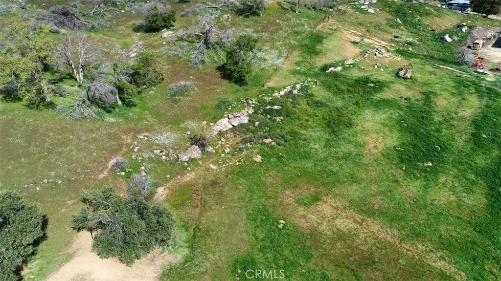 Image 9 of property listing at 32604 Road 600, Raymond, CA 93653