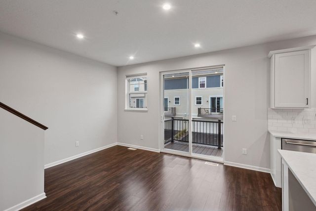 7685 Anthony Point, Victoria, MN 55386