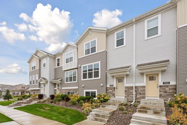 7685 Anthony Point, Victoria, MN 55386