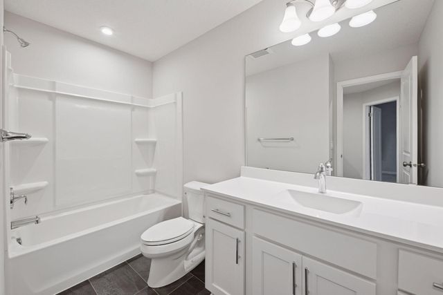 7685 Anthony Point, Victoria, MN 55386