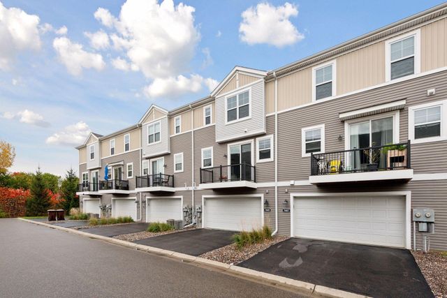 7685 Anthony Point, Victoria, MN 55386