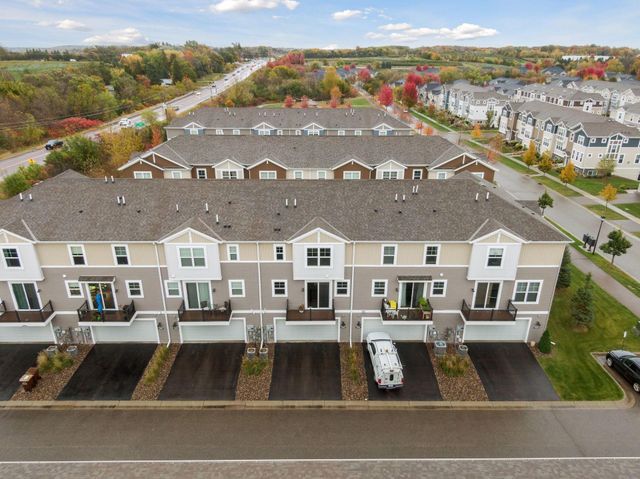 7685 Anthony Point, Victoria, MN 55386