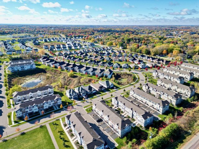 7685 Anthony Point, Victoria, MN 55386