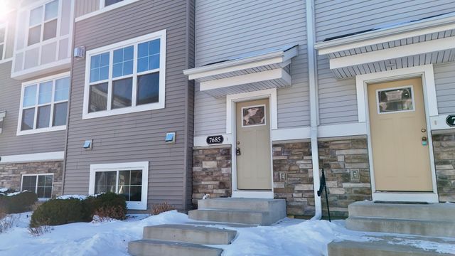 7685 Anthony Point, Victoria, MN 55386