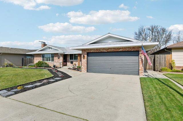 525 Connie St, Lodi, CA 95240