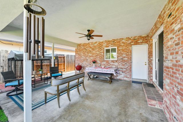 525 Connie St, Lodi, CA 95240