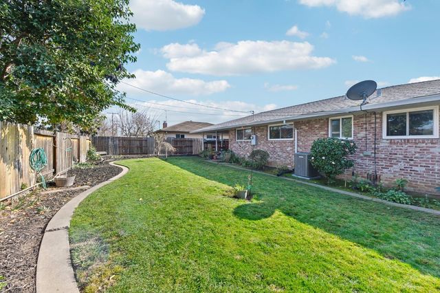 525 Connie St, Lodi, CA 95240