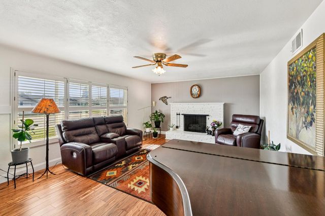 525 Connie St, Lodi, CA 95240