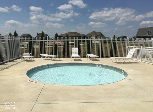 18180 Birdview Court, Westfield, IN 46074