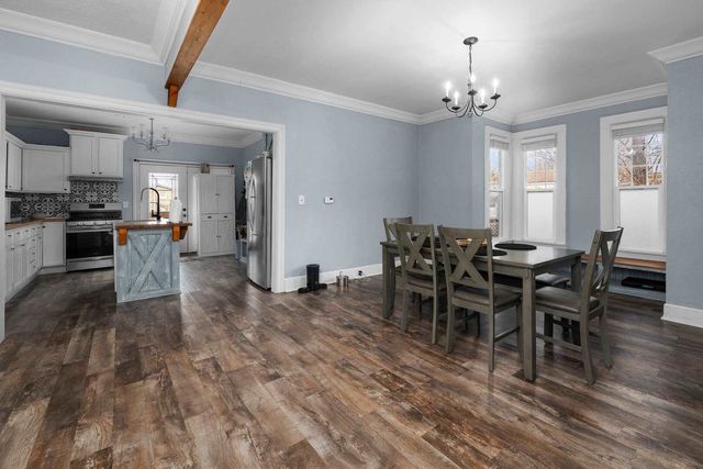 581 20th Avenue, Rock Island, IL 61201