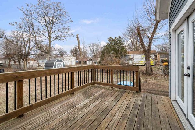 581 20th Avenue, Rock Island, IL 61201