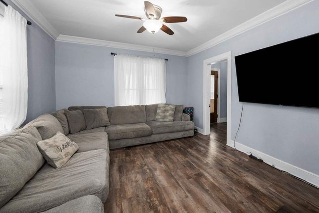 581 20th Avenue, Rock Island, IL 61201