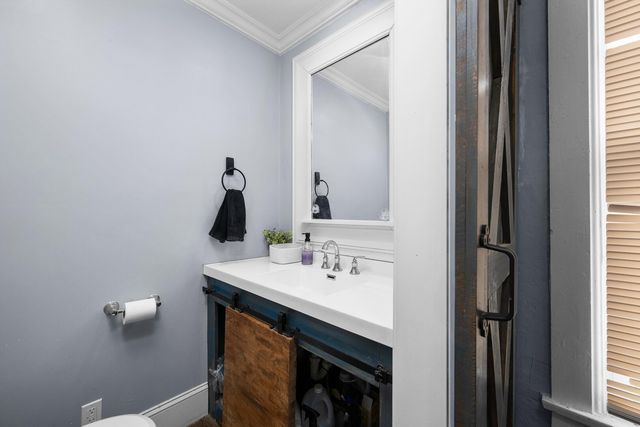 581 20th Avenue, Rock Island, IL 61201