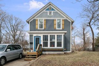 581 20th Avenue, Rock Island, IL 61201