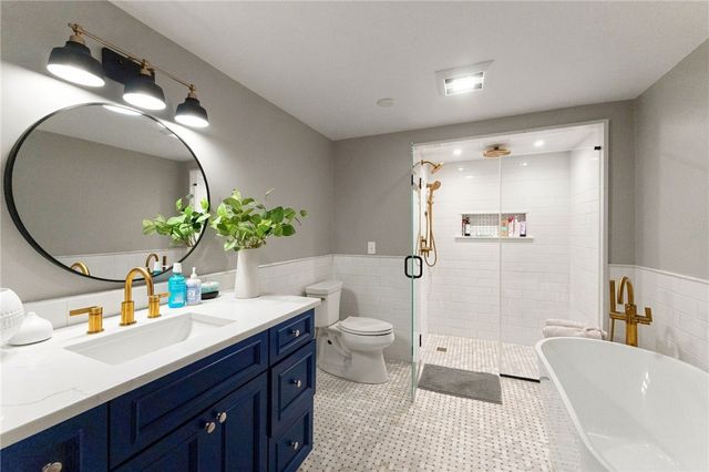 1142 Frenchtown Road, East Greenwich, RI 02818