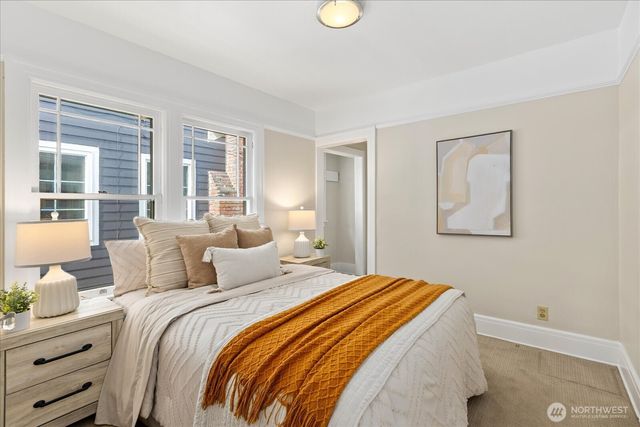 823 NE 58th Street, Seattle, WA 98105